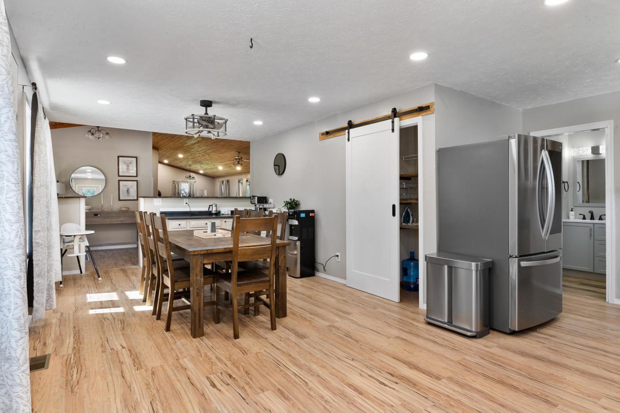 Spacious Cabin Near Hocking Hills And Caves With Hot Tub And Firepit Laurelville Экстерьер фото