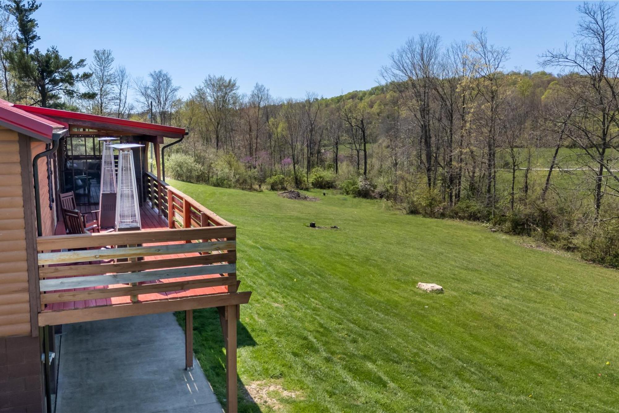 Spacious Cabin Near Hocking Hills And Caves With Hot Tub And Firepit Laurelville Экстерьер фото