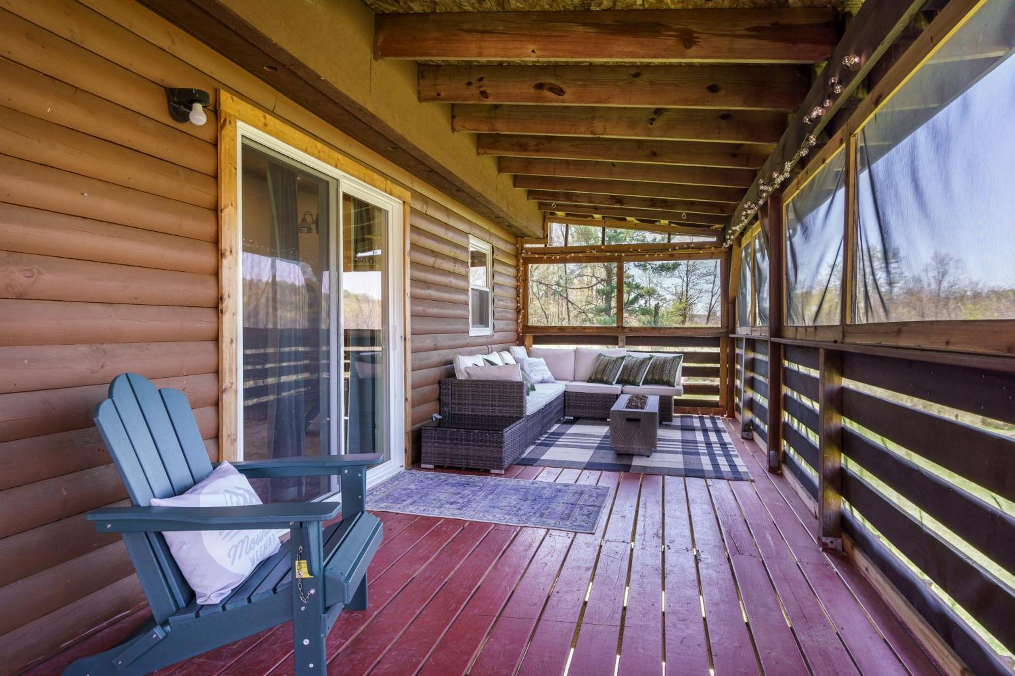Spacious Cabin Near Hocking Hills And Caves With Hot Tub And Firepit Laurelville Экстерьер фото