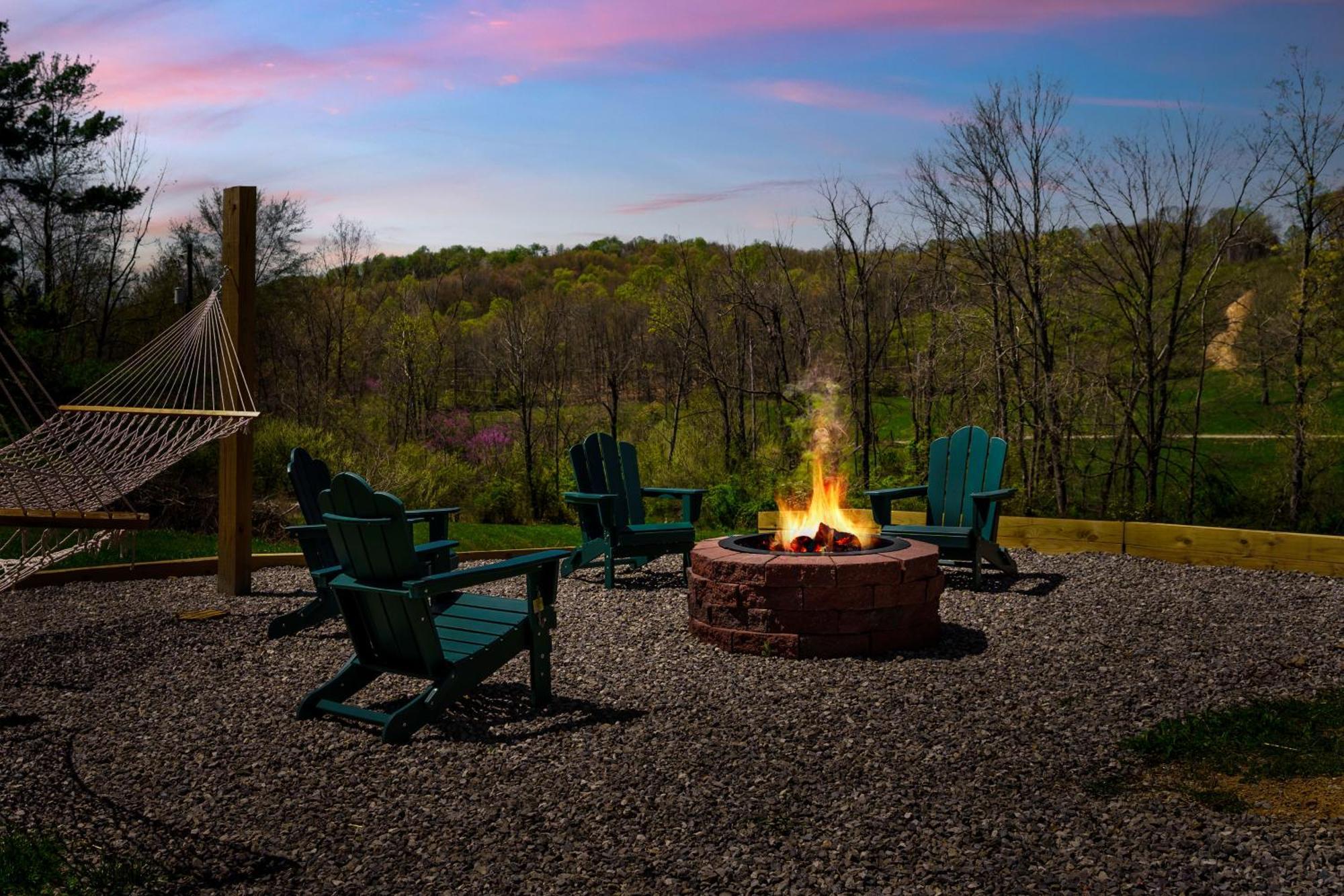 Spacious Cabin Near Hocking Hills And Caves With Hot Tub And Firepit Laurelville Экстерьер фото